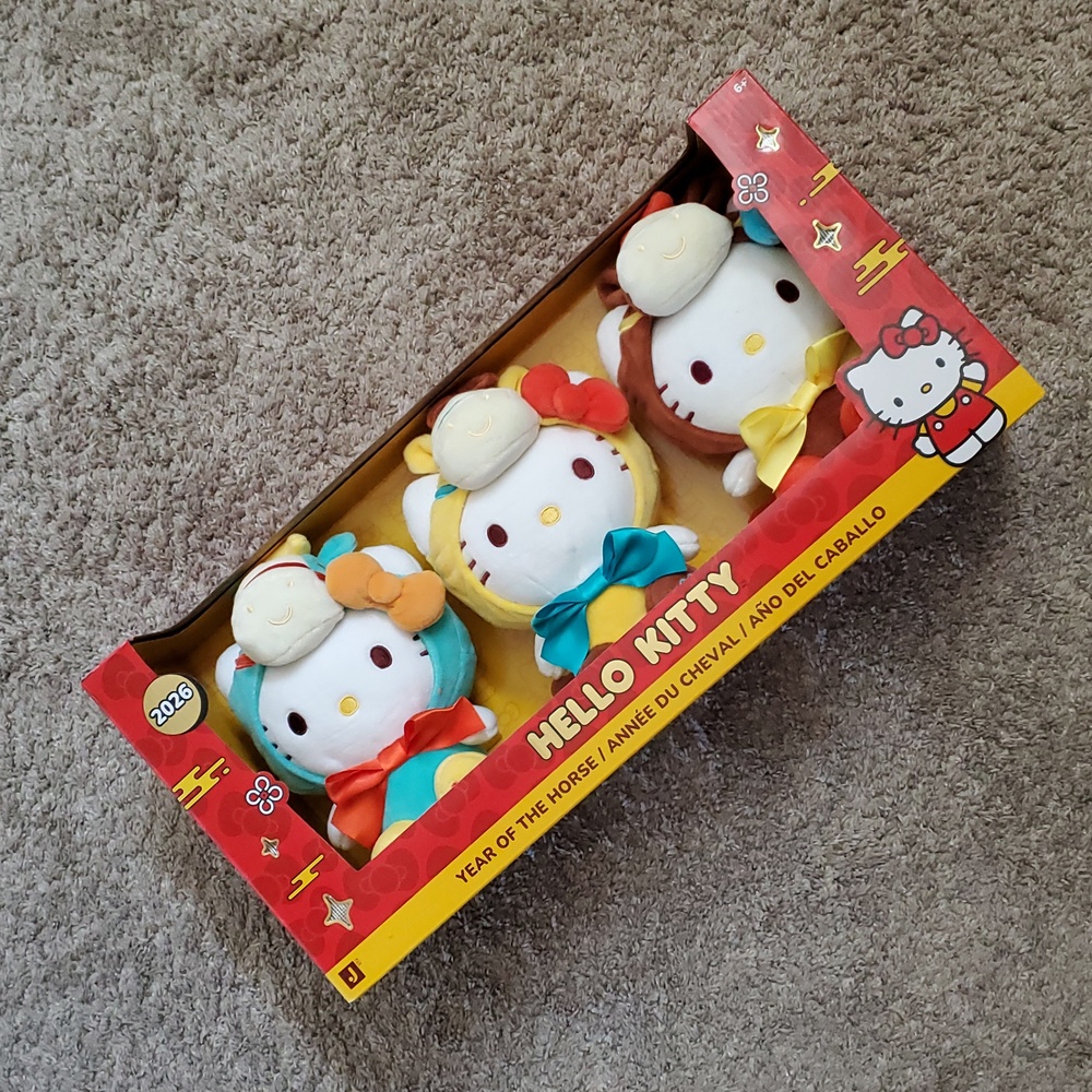 🆕️ CUTE SANRIO HELLO KITTY YEAR OF THE HORSE LIMITED PLUSH EDITION (SET OF 3) ❤